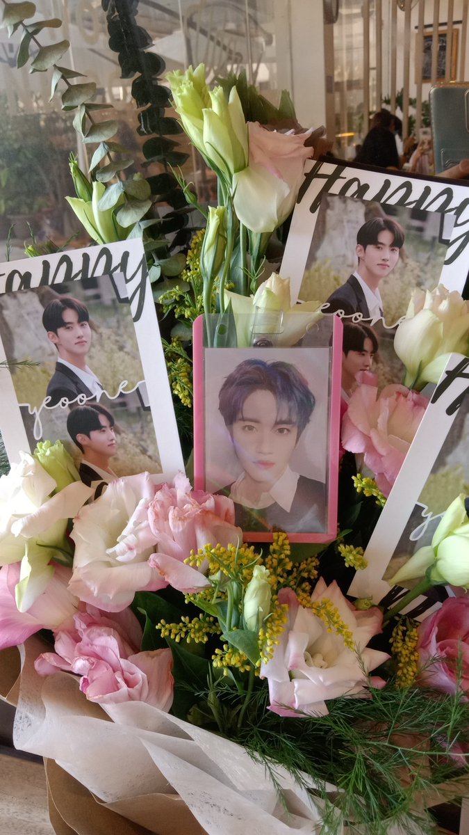ohlittlestar's tweet photo. Nakikibirthday lang po. βΊοΈ#ForYEOONE_InFullBloom tysm for organizing @furawaari π«Ά https://t.co/VOMaigHab7