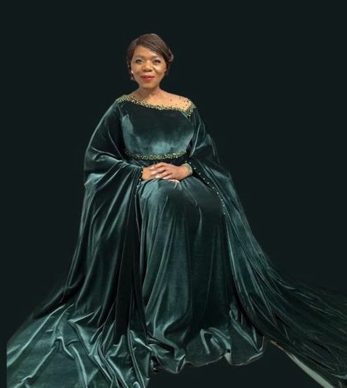 ThuliMadonsela3's tweet photo. Sending you showers of blessings wherever you are and whoever you may be and wishing you peace that surpasses all things #Blessings🌻🕊 https://t.co/z39Bw2XbYG