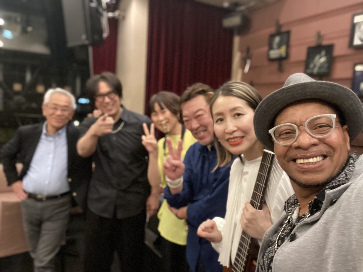 3/30は静岡市のライフタイムでボサノヴァライブ♪

出演：ミカ・ダ・シルヴァ （vo&amp;gt）
　　　中嶋英乃（as）
　　　久保田隆（pf）
　　　吉田昭嗣（b）
　　　小泉好弘（ds）

lifetime-shizuoka.com/event-details/…