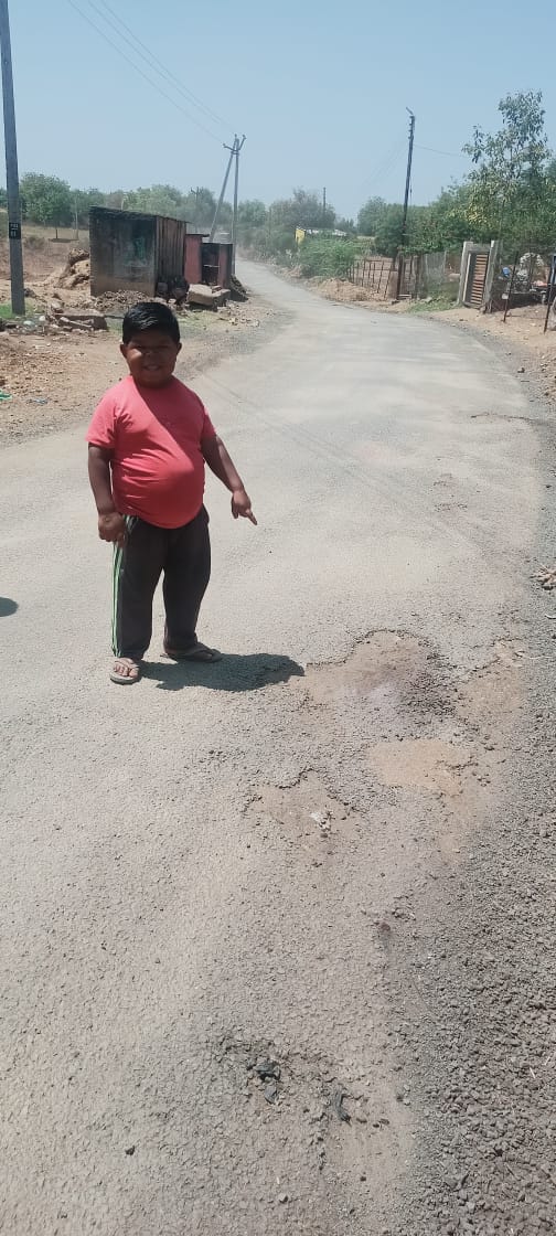 .,........निधीतून झालेलं एक उत्कृष्ट दर्ज्याच काम जे दिनांक 24/ 3/2023 ला झालं आहे , वारे कामाचा दर्जा अरे एवढं पण .....करू नका चोपडा तालुक्यातील <a href="/InfoJalgaon/">DISTRICT INFORMATION OFFICE, JALGAON</a> <a href="/girishdmahajan/">Girish Mahajan</a> 
@GulabraojiP 
<a href="/mieknathshinde/">Eknath Shinde - एकनाथ शिंदे</a> 
<a href="/AUThackeray/">Aaditya Thackeray</a> 
<a href="/AjitPawarSpeaks/">Ajit Pawar</a>