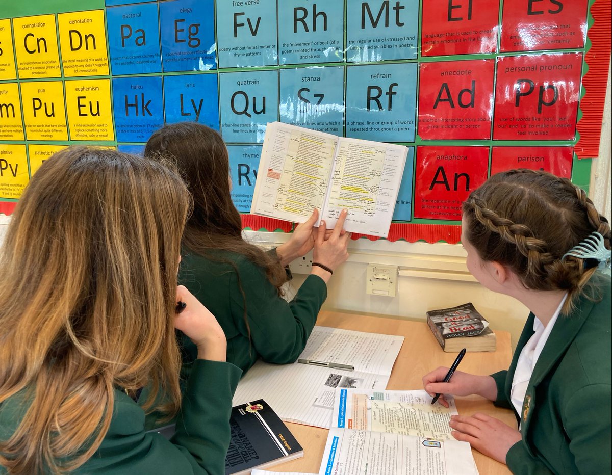 A busy end of term in <a href="/SibfordEnglish/">English | Sibford School</a>. Year 10 peer teaching their study of 'Romeo and Juliet' this week <a href="/SibfordOxon/">Sibford School</a> #BeYouBeSibford #SibfordSchool