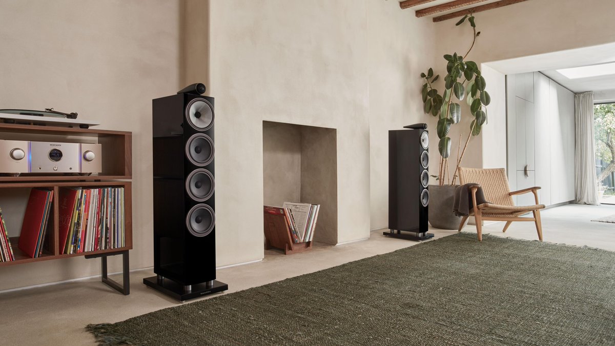 BowersWilkins's tweet photo. The 700 Series’ Carbon dome tweeters deliver pinpoint imaging accuracy and detail. Discover 700 S3 here: https://t.co/lql9xo9Wpt
#bowerswilkins #StudioSoundComesHome https://t.co/oTbmhh1yyX
