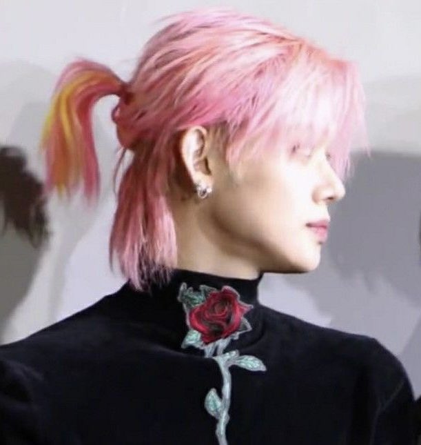 ROCKSTARYJ's tweet image. who’s feeling a bit insane rn