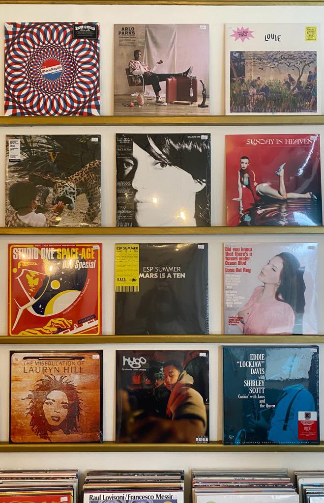 Saturday Soundz 👀👀👀 

New Releases and Restocks 👀👀👀

#billieeilish #lanadelrey #basementjaxx #prince #jakojako #zelladay #eddielockjawdavis #espsummer #sharonvanetten #london #specialtycoffee #caffeine #eastsheen #mortlake #southwestlondon #records #vinyl #recordstore