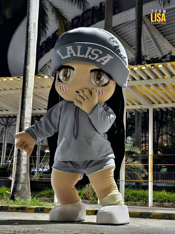 arill_annie's tweet image. THIS MASCOT PROJECT OF PH BLINKS FOR LISA IS SO CUTEE OMGGGG!!!!!! #SinagtalaProject #LisaPH #BLACKPINKMANILA_BULACAN #BORNPINKinManila_BulacanD1  @BLACKPINK