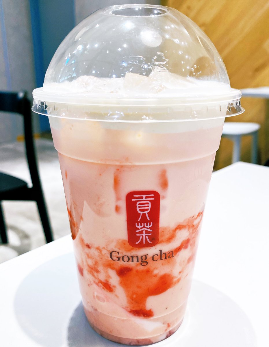 yamatomato_'s tweet photo. #Gongcha 
 #いちご杏仁 https://t.co/b6W6yiZd09