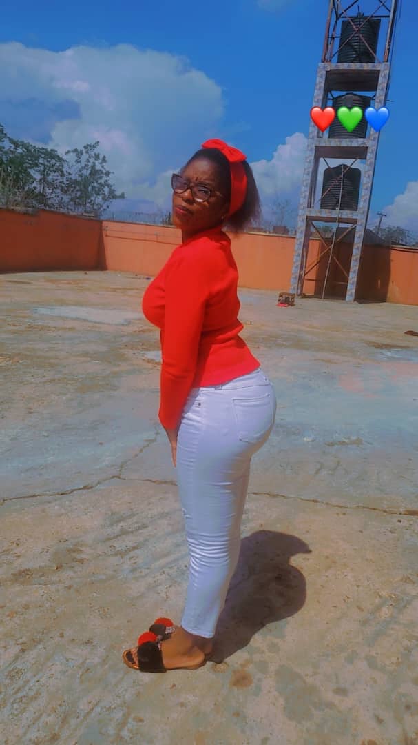 preciousgiftth3's tweet photo. @Official_DRblog Am Precious-Gift,am 20years old...a university student https://t.co/H6RS5kZxLU