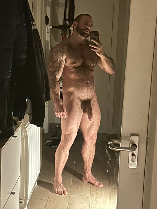 Bull Barrett 🇬🇧💪🏻 - Hello and good morning https://t.co/GT5lchsH3T