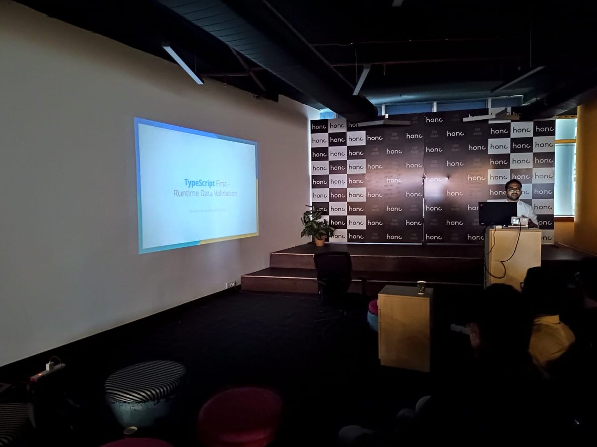 praveenpuglia's tweet photo. It was a fantastic day to meet so many of the fellow programmers in Hyderabad and talk about @typescript and Zod.
Until the next time.
#DevDays https://t.co/whAiNY0eYR