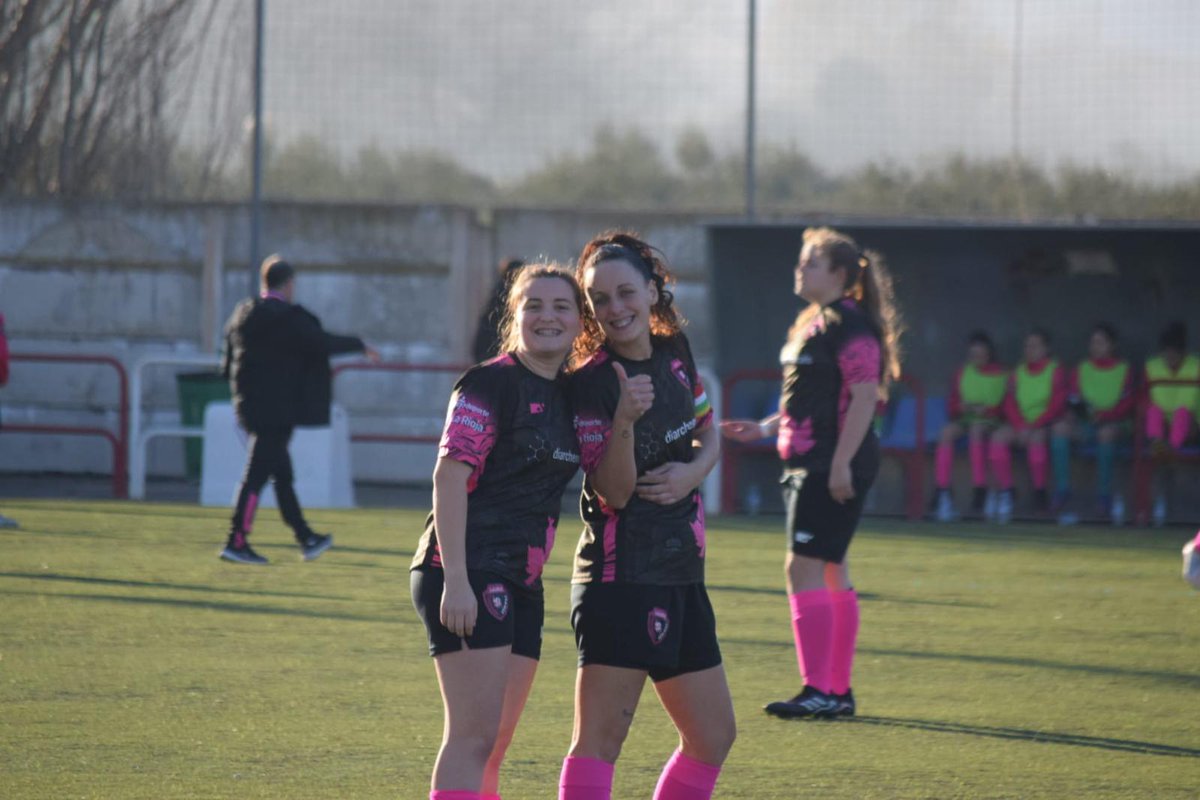 ¡¡¡ HOY JUGAMOS !!! Hoy no es un día cualquiera, hoy es una final, ven y disfruta del encuentro. 📌 18ª Jornada 'Liga' ⚽️ @SDOyonesa VS @laurusfeminas 🕐 16:30h 📆 25-03-2023 🏟️ C.M. OION ARENA H.A. Vamos equipo 💪💪