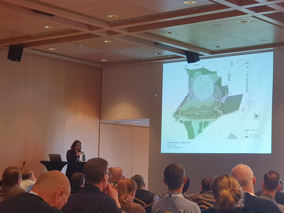 keskinen_hanna's tweet photo. Pohjoismaisessa viherrakentajien #kestäväkehitys -konferenssissa #emiliaweckman #kesy -esityksessä mukana myös #tikkurilanjokiranta ja #alakivenpuisto 🌿
#vantaa #Helsinki #vyra @ramboll_fi https://t.co/i8qxTmr8XU
