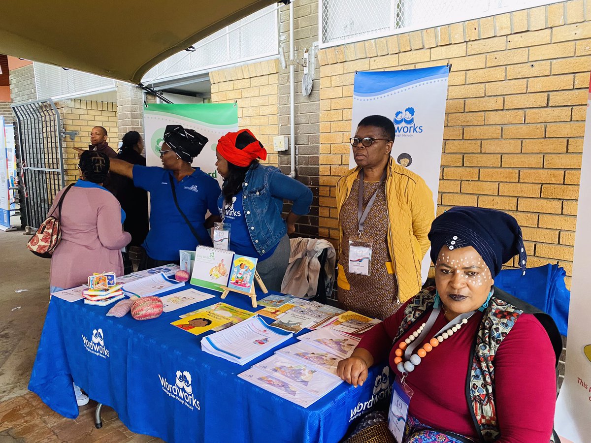 AfricaCentreof1's tweet photo. ACE is indeed creating a hub of resources. #KnowledgeDay2023 #AceLibrary #TrillionDollarKids https://t.co/ngbhC1fgMU