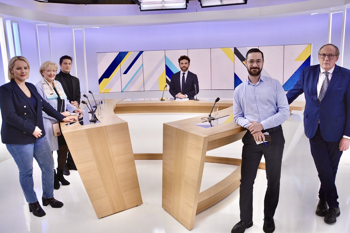 #Retraites : jusqu’à l’usure ?

#DimancheEnPolitique réunit les oppositions pour débattre autour de <a href="/MickaelGuiho/">Mickaël Guiho</a> de la crise et des suites à prévoir.

Avec :
<a href="/GuiraudInd/">David Guiraud</a> LFI
<a href="/jlbricout/">Jean-Louis Bricout</a> LIOT
<a href="/PascaleGruny02/">Pascale GRUNY</a> LR
<a href="/YaelMenache/">Yaël Ménaché</a> RN
et <a href="/MaelErman/">Maël Erman - FAEP</a> de la <a href="/lafaep/">FAEP</a> 

📺RDV le 26 mars à 11.26