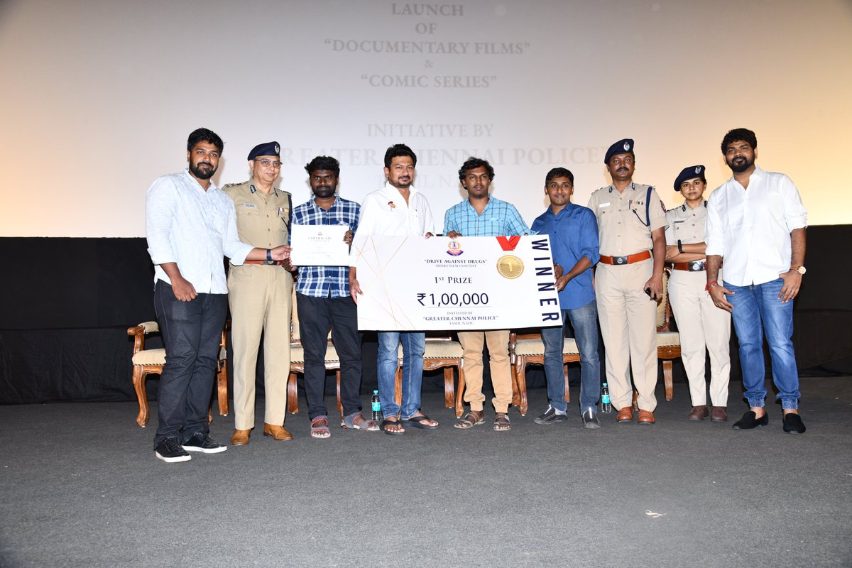 chennaipolice_'s tweet photo. With 300 plus entries and exuberant participation by budding talents, DAD campaign touches minds and hearts of people through creativity.

View the movie:
https://t.co/6oKNRZcFfZ https://t.co/MvTlhsp6xm