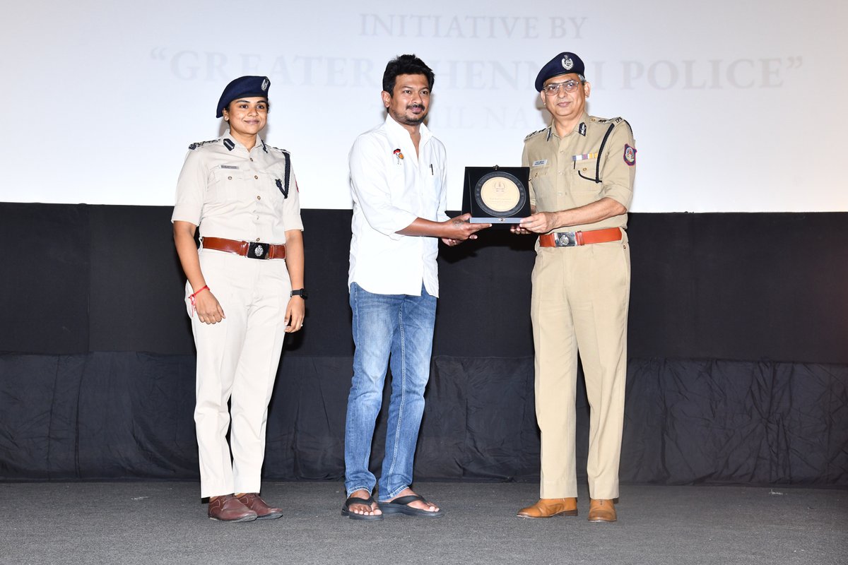 chennaipolice_'s tweet photo. With 300 plus entries and exuberant participation by budding talents, DAD campaign touches minds and hearts of people through creativity.

View the movie:
https://t.co/6oKNRZcFfZ https://t.co/MvTlhsp6xm