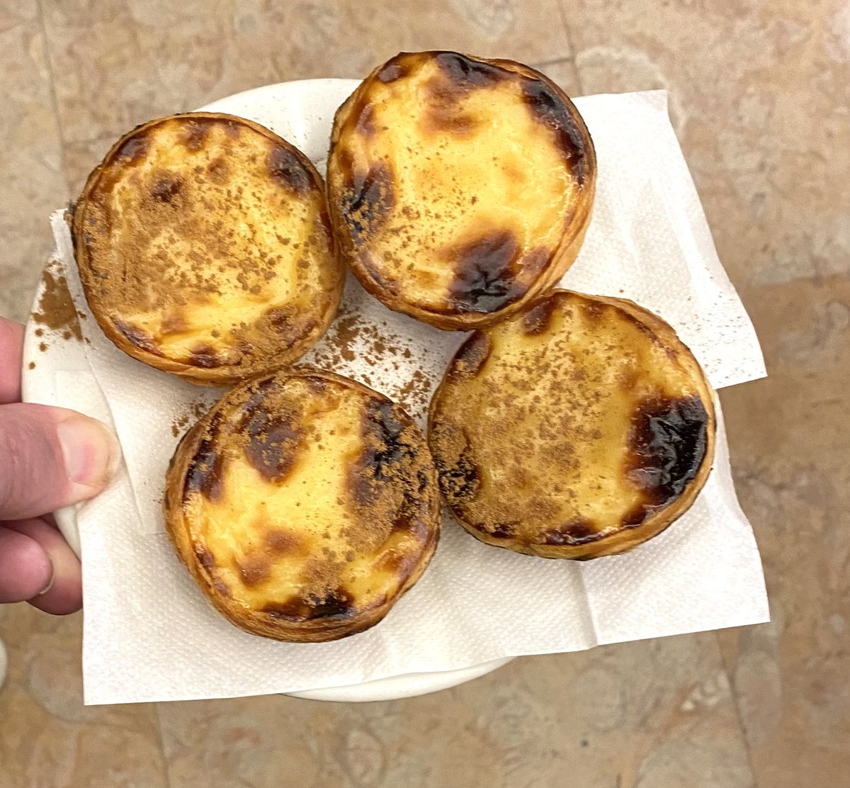 RenoirGuides's tweet photo. #portugal #oporto #porto #portogetaway the sun is out
Nice selection of #pasteis de #nata #pasteisdenata the famous #custardtart https://t.co/IsQz2kv4KW