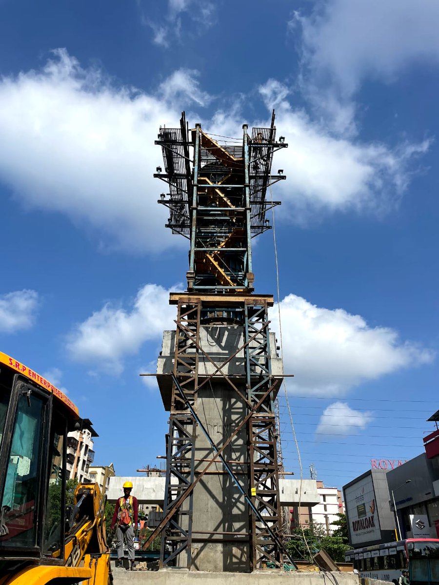 MMRDAOfficial's tweet photo. #RebootingMMR
#MumbaiMetroLine9
#milestone
MMRDA team #Mumbai Metro9 achieved a milestone completing 100% piling of 840 piles across all 8 metro stns They also accomplished all cast in situ metro viaduct work of approx 3Km frm Kashigaon to Medetiya stn Integrated Metro Vaiduct https://t.co/FoKqRP5gUw