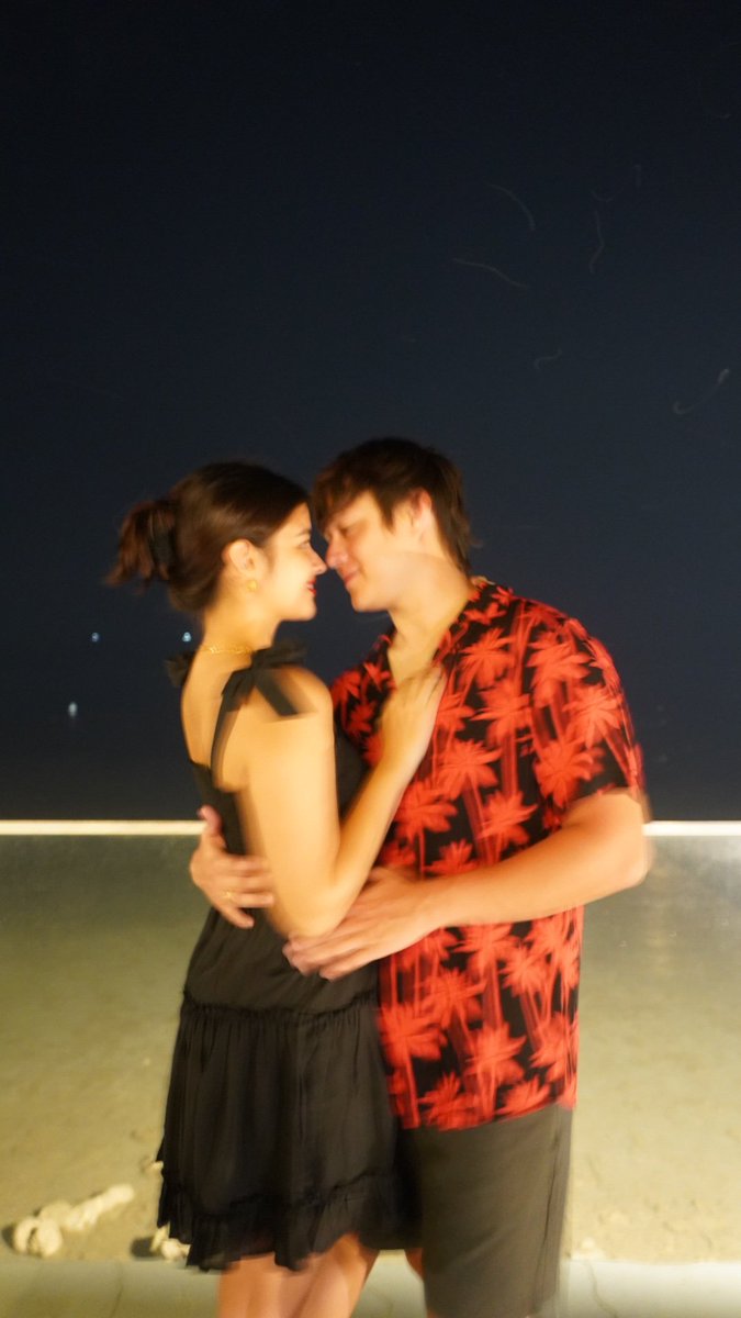 Aleahcim26's tweet photo. @m_susethsarcon @lizasoberano @itsenriquegil Missing 💕 https://t.co/qZ5lCOebFj