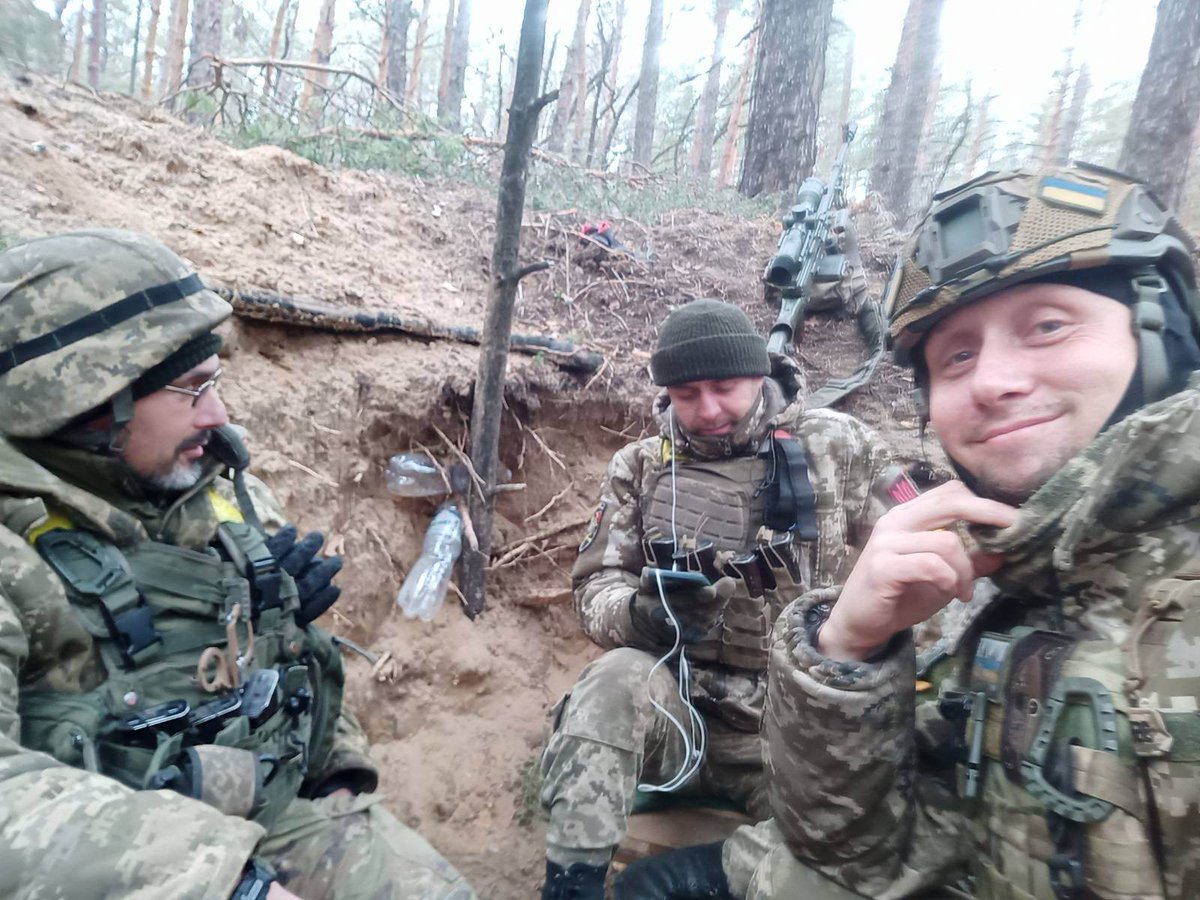 FreelFreel's tweet photo. Важливий зібр!
Для єгерів 71 окремої бригади ДШВ, що прямо зараз безпосередньо виконують бойові завдання на одному з найскладніших напрямків в Донецькій області проводиться збір на антидроновий комплекс KVS DRONE HUNTER. 
Треба 280к, вже є 150к.  
Банка: https://t.co/FKwReDZegb https://t.co/bcTJfmJiG1