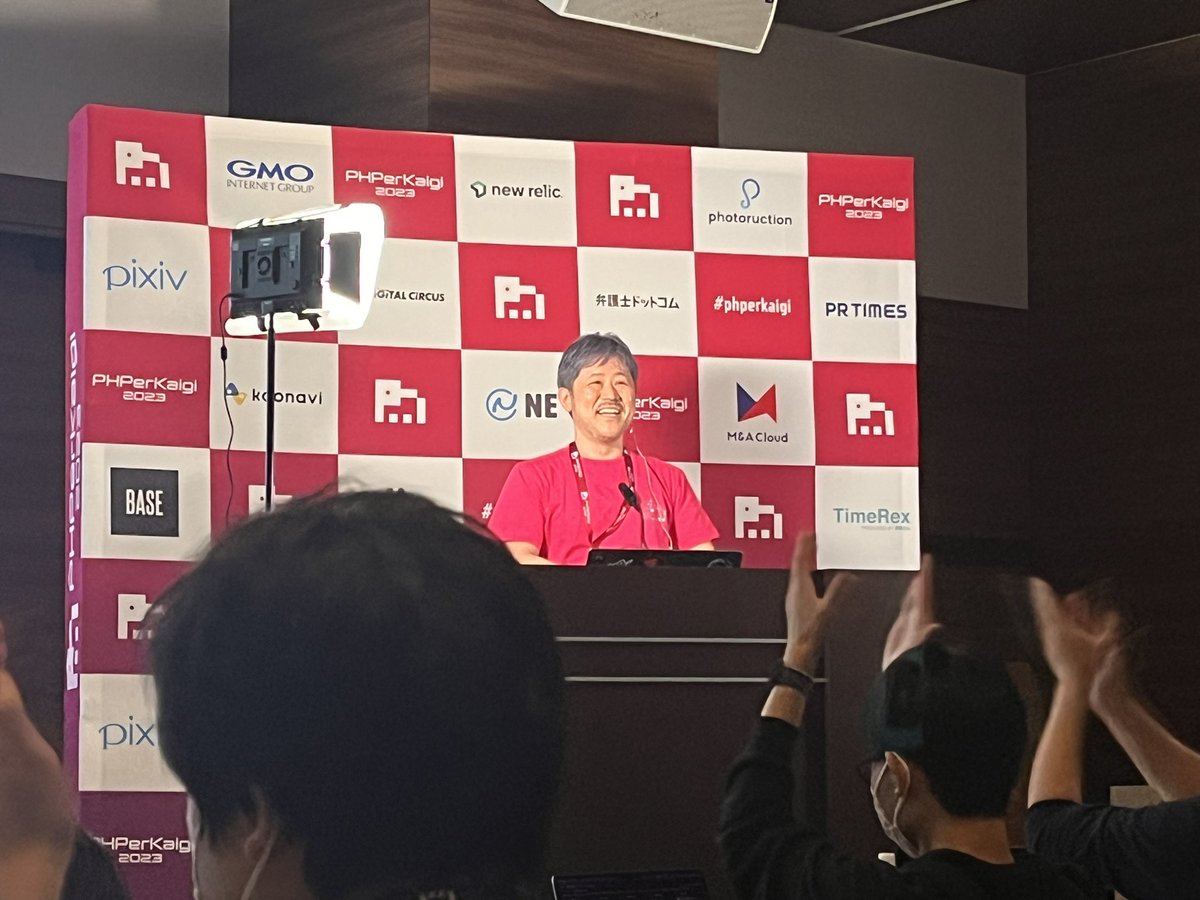 dgcircus's tweet photo. #phperkaigi #a
#クロージング
#祭りの締めくくり https://t.co/8mUnKch0Ts