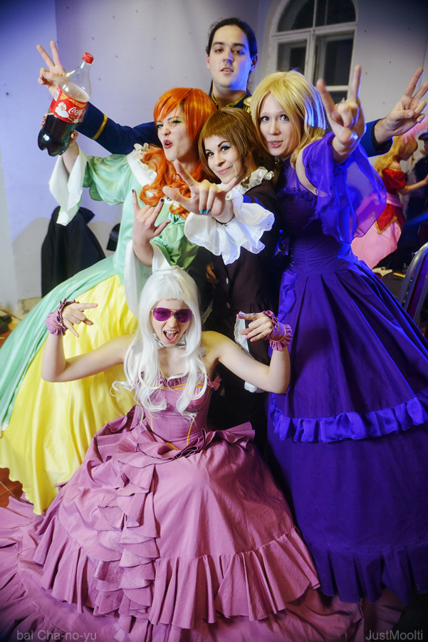 кто-то: санкции откинут россию на 10 лет назад
мы с девчонками: