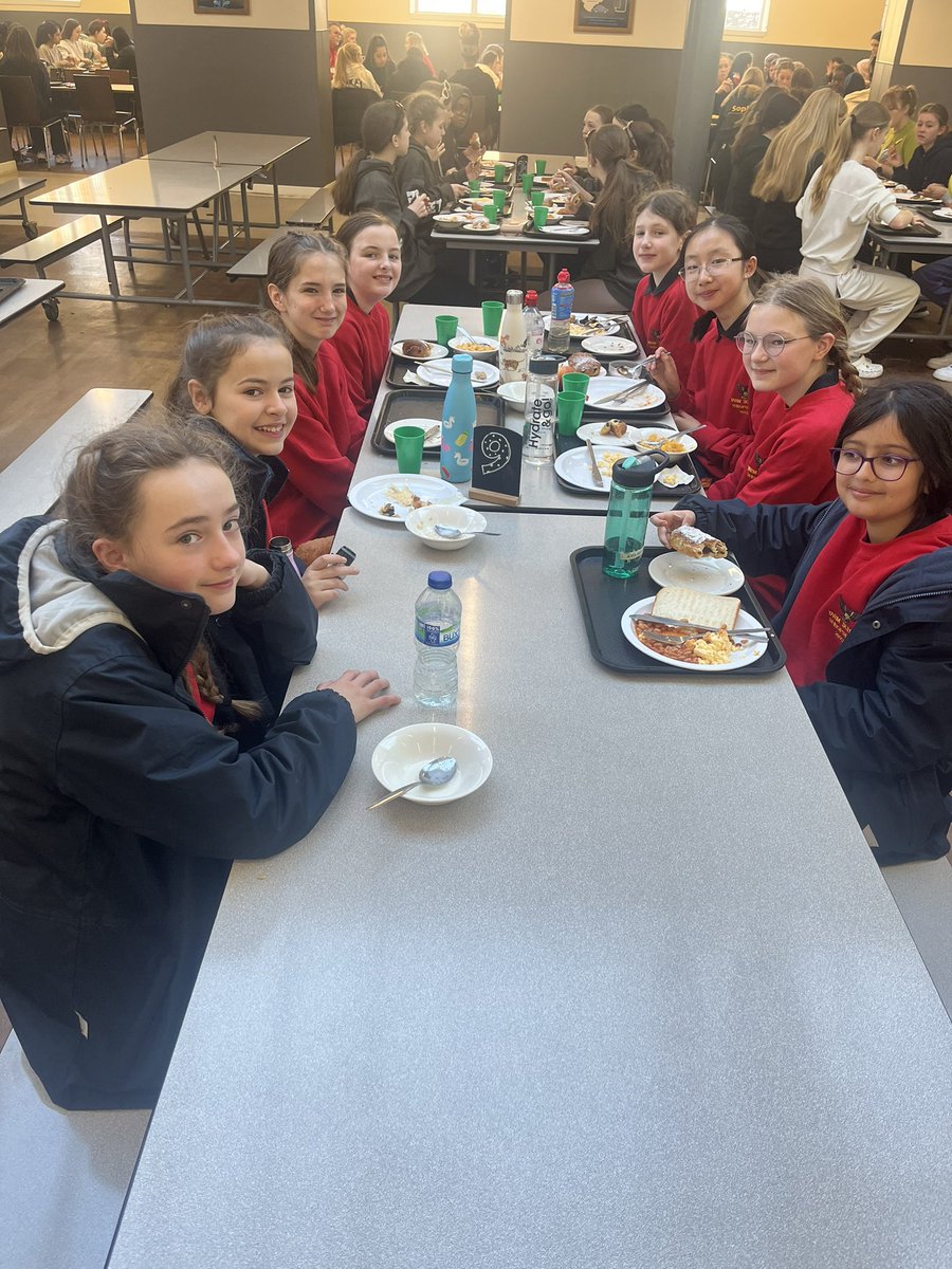 yarmgirlsgames's tweet photo. Good Morning from Shropshire! The sun is shining and spirits are high over breakfast! β¦.15 minutes to centre pass π #TeamYarm #FullTummysAllAround #Highspirits #GirlsNetball https://t.co/aMj2RdOr8A