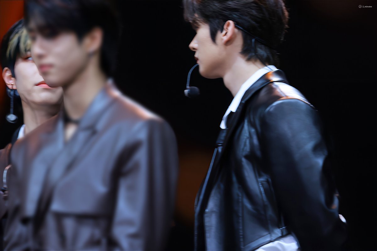 2minutes_rule's tweet photo. 221213 AAA

👀

#리노 #Leeknow #승민 #Seungmin 
#스트레이키즈     #StrayKids 
#StrayKids5thAnniversary
#나침반이_가리킨_스키즈_5주년 https://t.co/MNuDbeiXN5