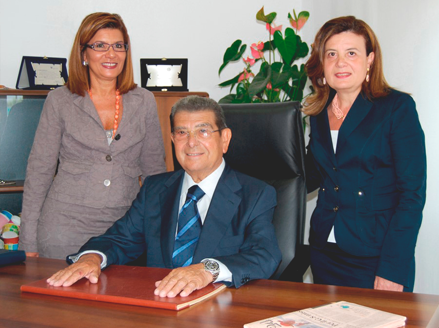 GazzettaSalerno's tweet image. Nasce la Fondazione Carlo Mendozzi per onorare la memoria dell’imprenditore salernitano di successo,che ha dedicato gran parte della sua vita al lavoro, con impegno e perseveranza, e generositànel 
.
#Comunedisalerno #fondazionecarlomendozzi

gazzettadisalerno.it/nasce-la-fonda…