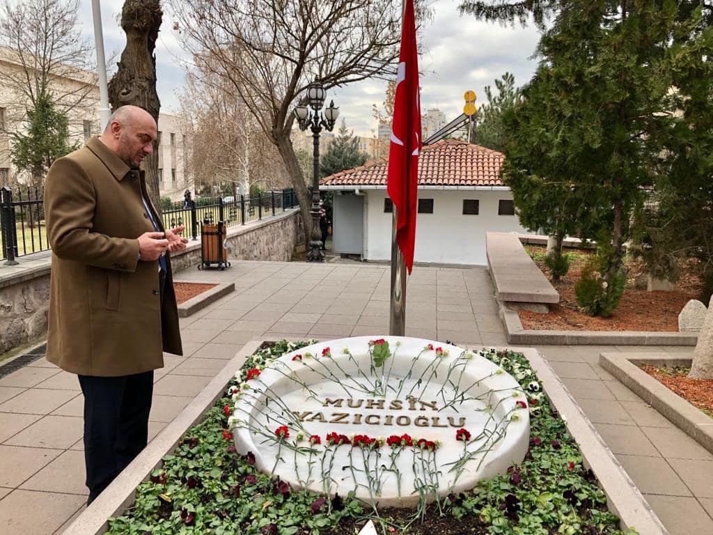 Vefaatının 14. Sene-i devriyesinde #şehit liderim Muhsin Yazıcıoğlu Başkanımı Ve dava arkadaşlarımı şehit gazeteci İsmail Güneşi Rahmetle yâd ediyorum #AzizRuhlarıŞadOlsum
#MuhsinYazıcıoglu