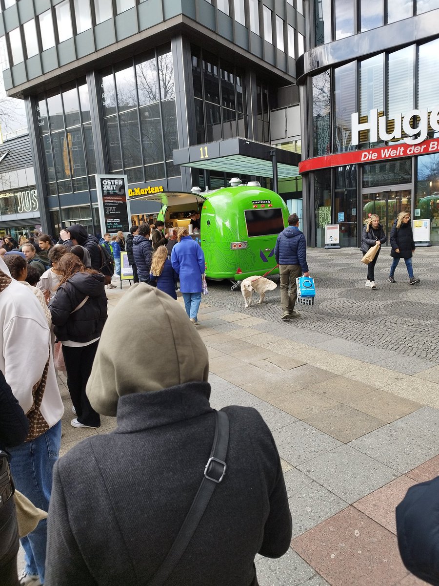 Moritz8_3066's tweet photo. #VCTBERLIN https://t.co/8o2STBE7Kq