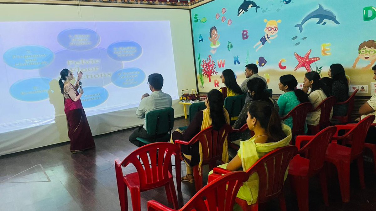 radiant_pre's tweet photo. Health Talk By Dr. Mahendra Singh Rathod Sir And Dr. Richa Chouksey Mam From M Y Hospital. Share Tips Related To Diet, Nutrition &amp; Sitting Portion And How To Prevent This So That We Live Healthy Life.

#goodhealth #doctortips #radiantpreschool #parents #childcaree https://t.co/fjhFExyvcc