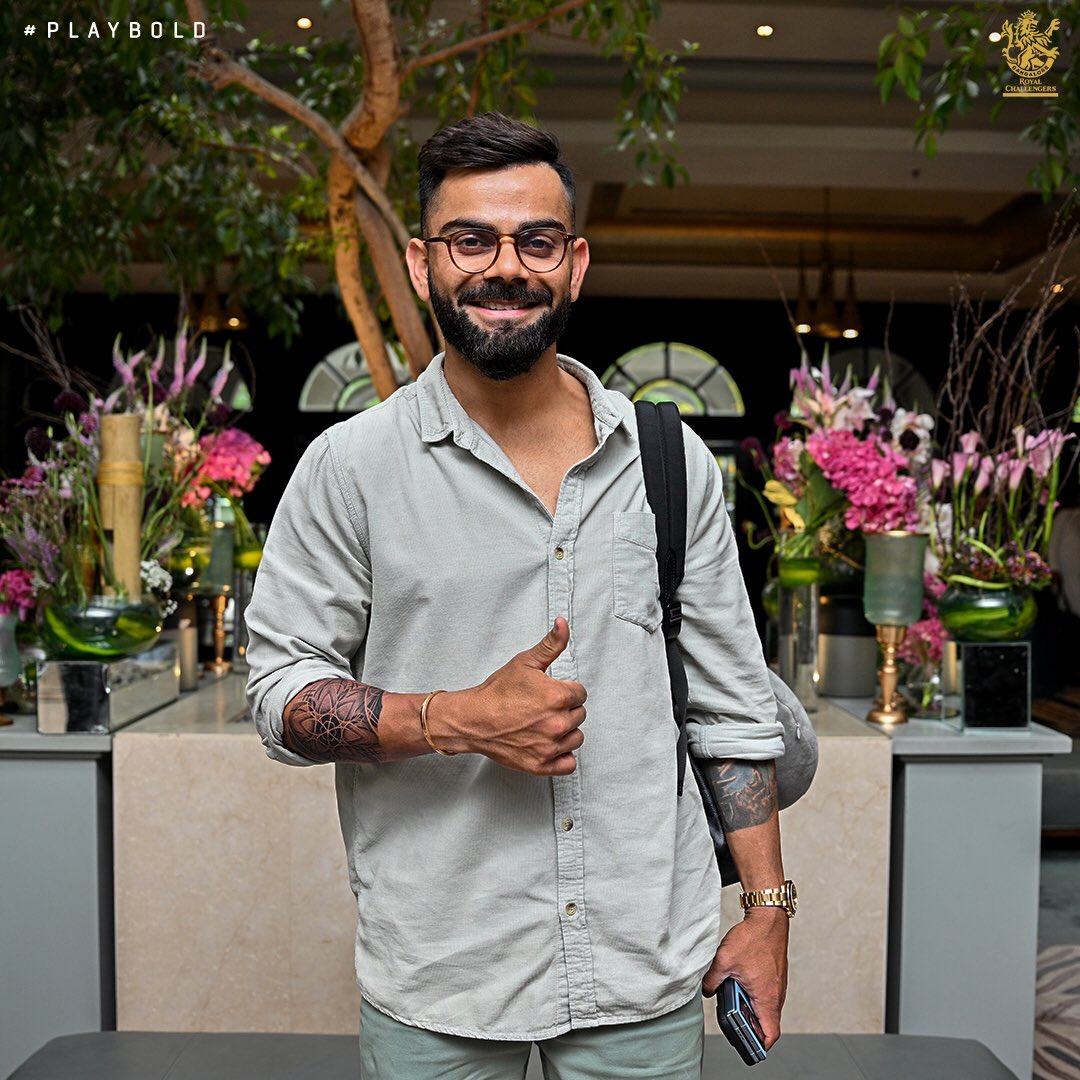 RCBTweets's tweet photo. The wait is over and Virat Kohli is in Bengaluru! 😍

Happy HOMECOMING, KING! 👑

#PlayBold #ನಮ್ಮRCB #IPL2023 @imVkohli https://t.co/13rZ1oHWfz