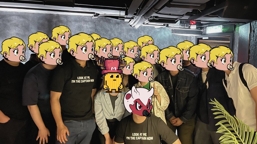 LamChunMa1's tweet photo. Met some @852Captainz last night.🏴☠️
The tee is in a hurry to ship, but still in good quality. #HOMIEsONLY is a fashion brand owned @Key0dotio It will have the opportunity to meet you in the form of NFT in the future. 😎
Thanks to @thisisconan for organizing the event❤️ https://t.co/MlAWVD7CBv