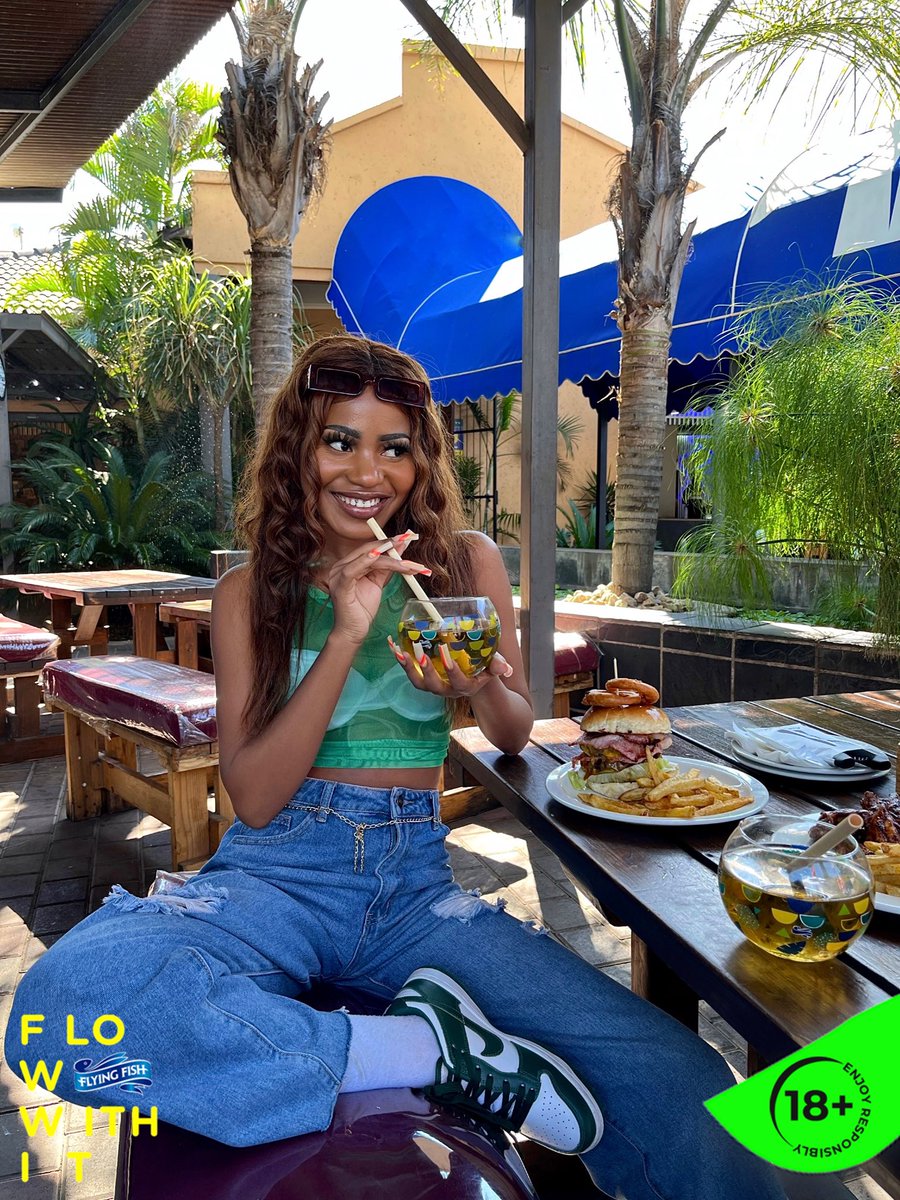 Plight_A's tweet photo. Yo besties! @flyingfishsa has new &amp; exciting flavours for you! You can now reinvent the taste of your favourite flavoured beer by mixing the new flavours on tap! 

The three new delicious flavours are: PINE CRUSH, LIME BERRY BLAST and PASSION PUNCH.The Flava Flow is for everyone! https://t.co/XCY4t4V6JF