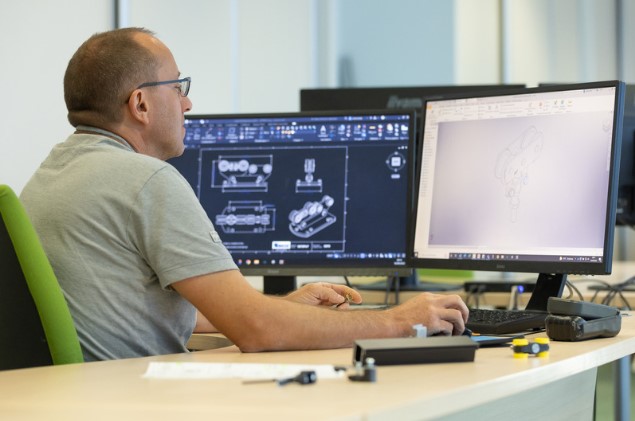 mantionSas's tweet photo. Avec l’ambition d’être à la pointe de l’#innovation, précurseur sur son marché, le Groupe #MANTION investit en #R&amp;D environ 4% de son chiffre d’affaires. une dizaine de personnes dédiées travaillent au quotidien dans 4 #bureauxdetudes.
👉Site Corporate : https://t.co/9uWJmpA9wM https://t.co/5yHuHMAtZq