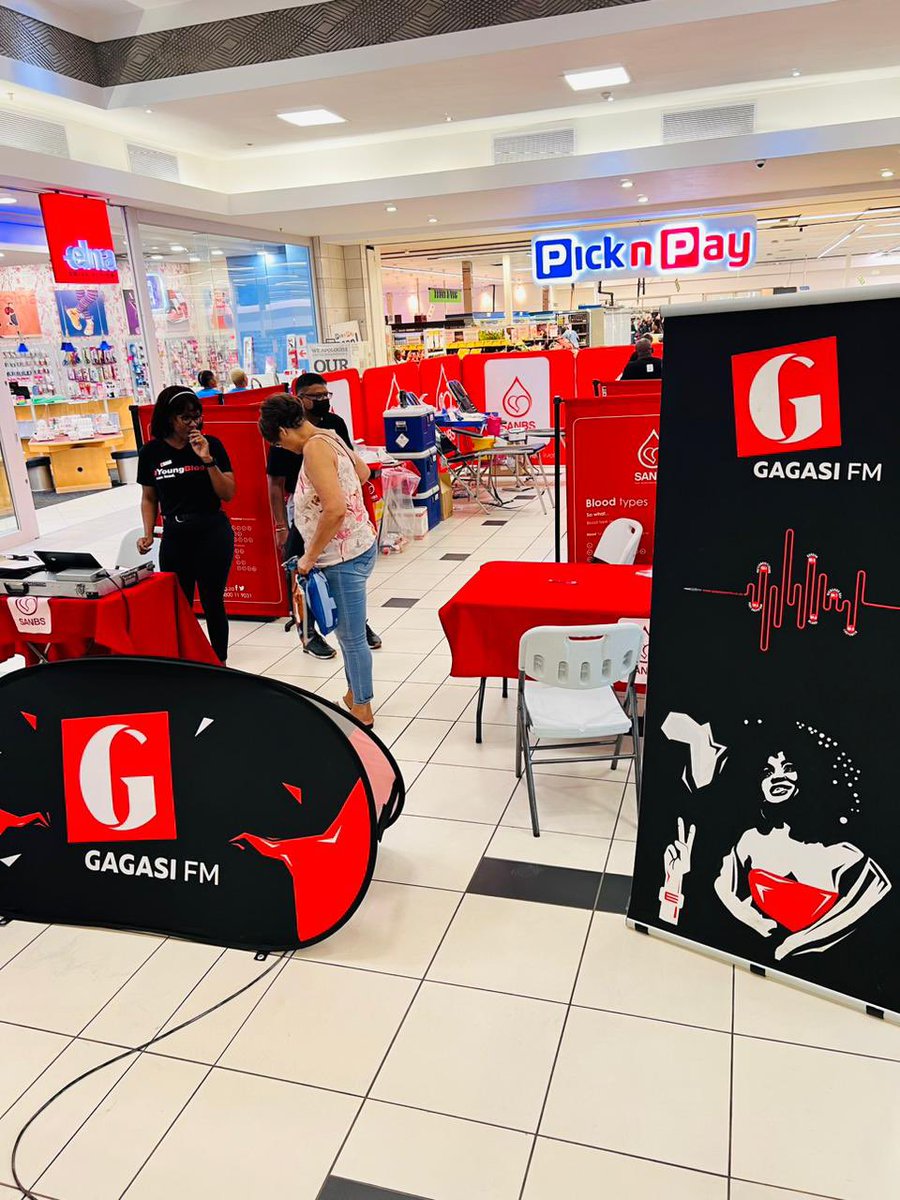 gagasifm's tweet image. Silibele sikhona 😎

We are out eMidlands Liberty Mall with SANBS for their blood Drive hosted by our very own Penny Ntuli!

📍Midlands Liberty Mall 

@theSANBS 

#EachOneBringOne
#RightToLife
#GagasiFM