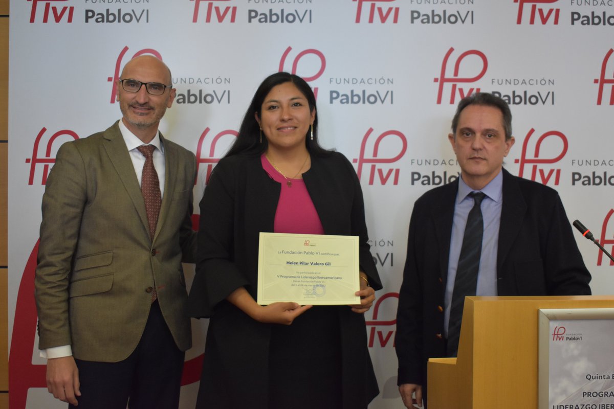 fpablovi's tweet photo. 🎓Finaliza la V edición del programa de #liderazgoiberoamericano. Un programa que inspira, que remueve, que deja huella; que invita y anima a diseñar el cambio y "poner patas arriba las cosas", desde el respeto institucional (hilo) https://t.co/YyAmLOuQE5
