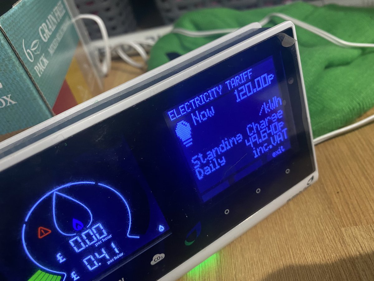 elitesounduk's tweet photo. @BritishGasHelp 
Morning British Gas. Maths lesson this morning now settle in and concentrate. 
Your customer moves onto a “electric car tariff” and you need to charge them 12p per KW between the hours of 12am-5am.
If you need to update the smart meter so your customer can keep a https://t.co/FDFdnoJPB9
