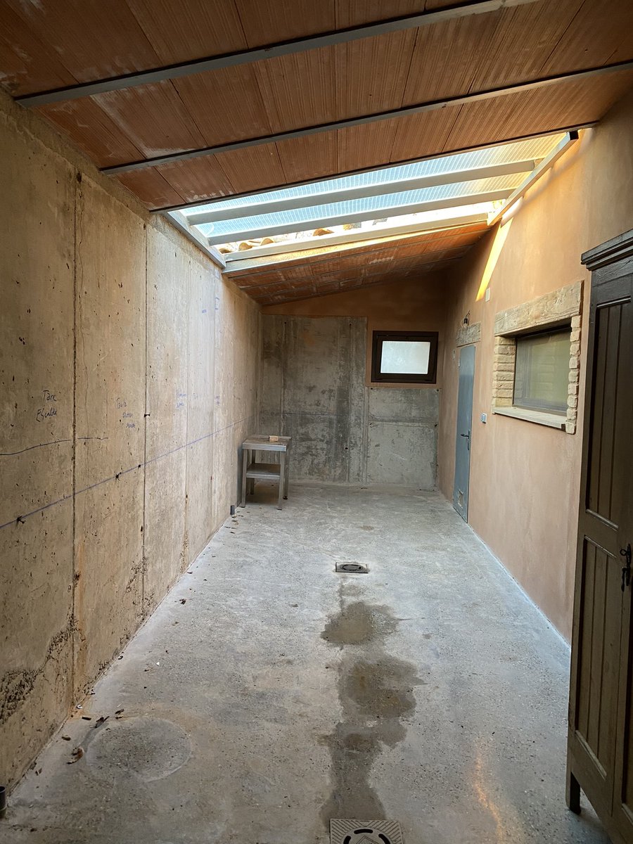 MobilSlaughter's tweet image. We are happy..!!  

We are starting a new facility for a chicken slaughterhouse on the farm itself. 

Step by step the farmers see that this is the best option to offer their products in the local market

#proximity #rural #farmers #farmer #chicken #abattoir #slaughterhouse