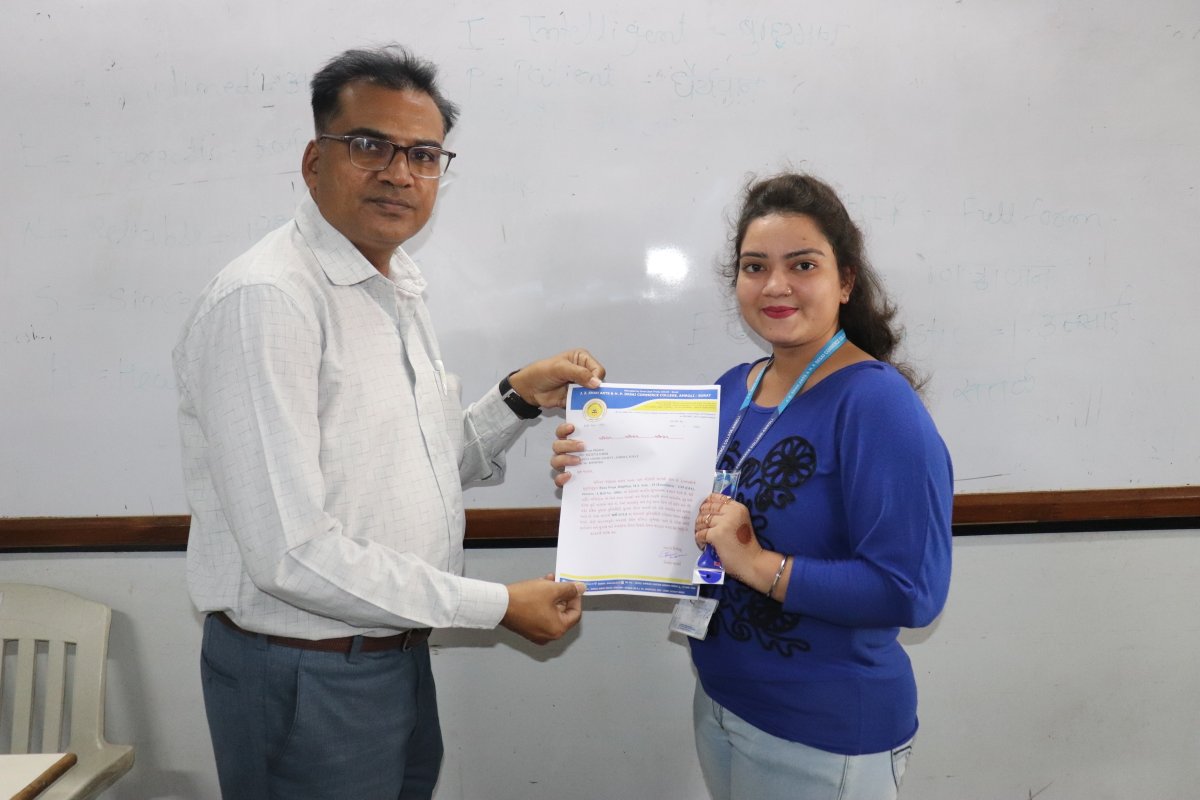amroli10's tweet photo. Top – 5 Students In Internal Evaluation
M.A Sem:- II – Eco
Academic Year 2023
#amroli #amrolicollege #bestcollege #topcollege #jzshah #hpdesai #top5 #top5students #internalevaluation #M.a Eco #sem2 #academicyear2023 https://t.co/hGe2NG9ZtP