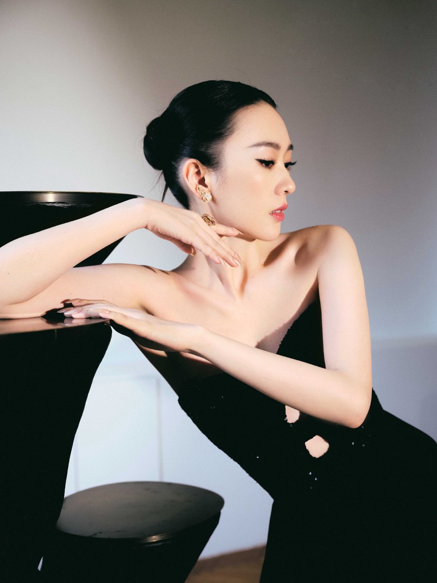 dramapotatoe's tweet photo. #TongYao in her second look for 2022 Weibo Night 

More - https://t.co/WcqAvsdtOp https://t.co/3EX8SAKmbU