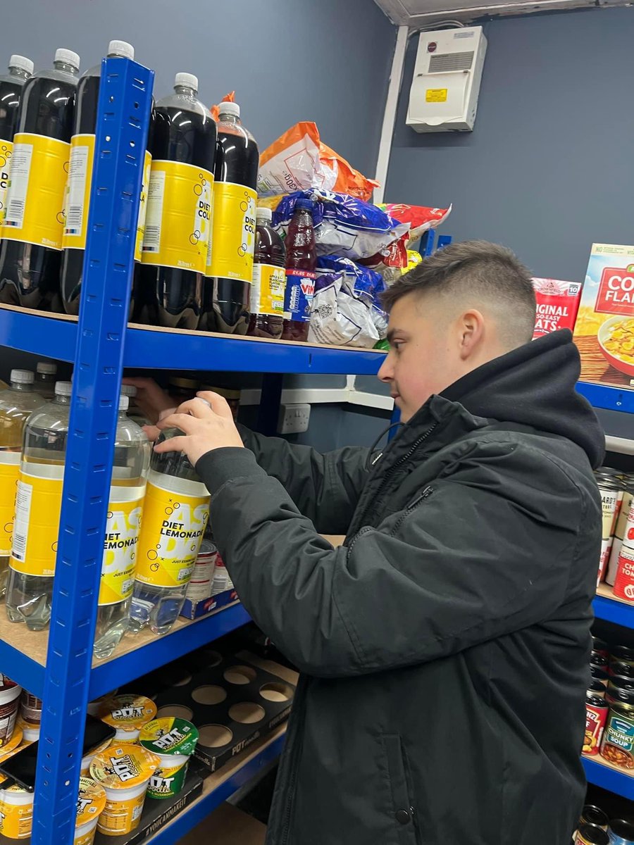 tanishabramwell's tweet photo. Over the past 6 days whilst I have been recovering, my team have been hard at work, setting up new racking, delivering food parcels to those in need and completing food shops for our food bank. 

Huge thank you to my team for the work done this week! 📦 https://t.co/TT62vCOKjd