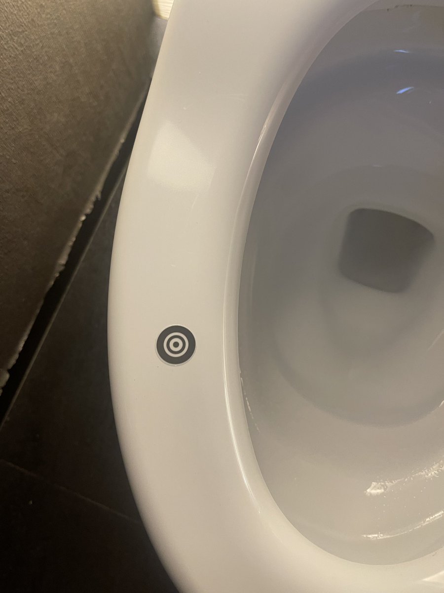 ！？？？？
ここを…狙えと…？？ https://t.co/lTQ0asvQVt