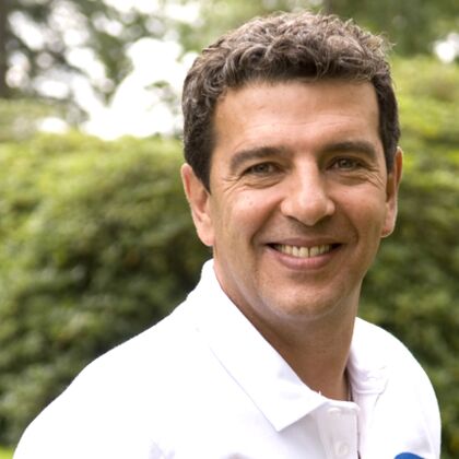 Lgatounes's tweet photo. Il y a 15 ans tu nous laissais orphelins... mais personne ne t a oublié, tu as changé nos vies 🖤😪 https://t.co/Po43OGH19I