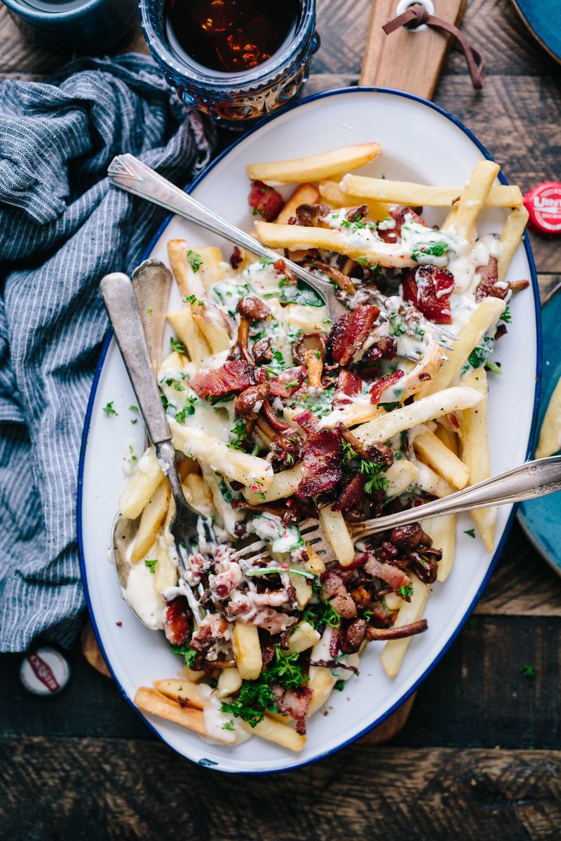 buffet_snob's tweet photo. "Planning a wedding buffet? Get creative with food and flavors! Mix and match different dishes, experiment with fruits and spices, and aim for the perfect balance of sweet, savory, and tangy. Your guests will thank you for a delicious and memorable evening feast! #weddingbuffet https://t.co/ezk4Lp7ggB