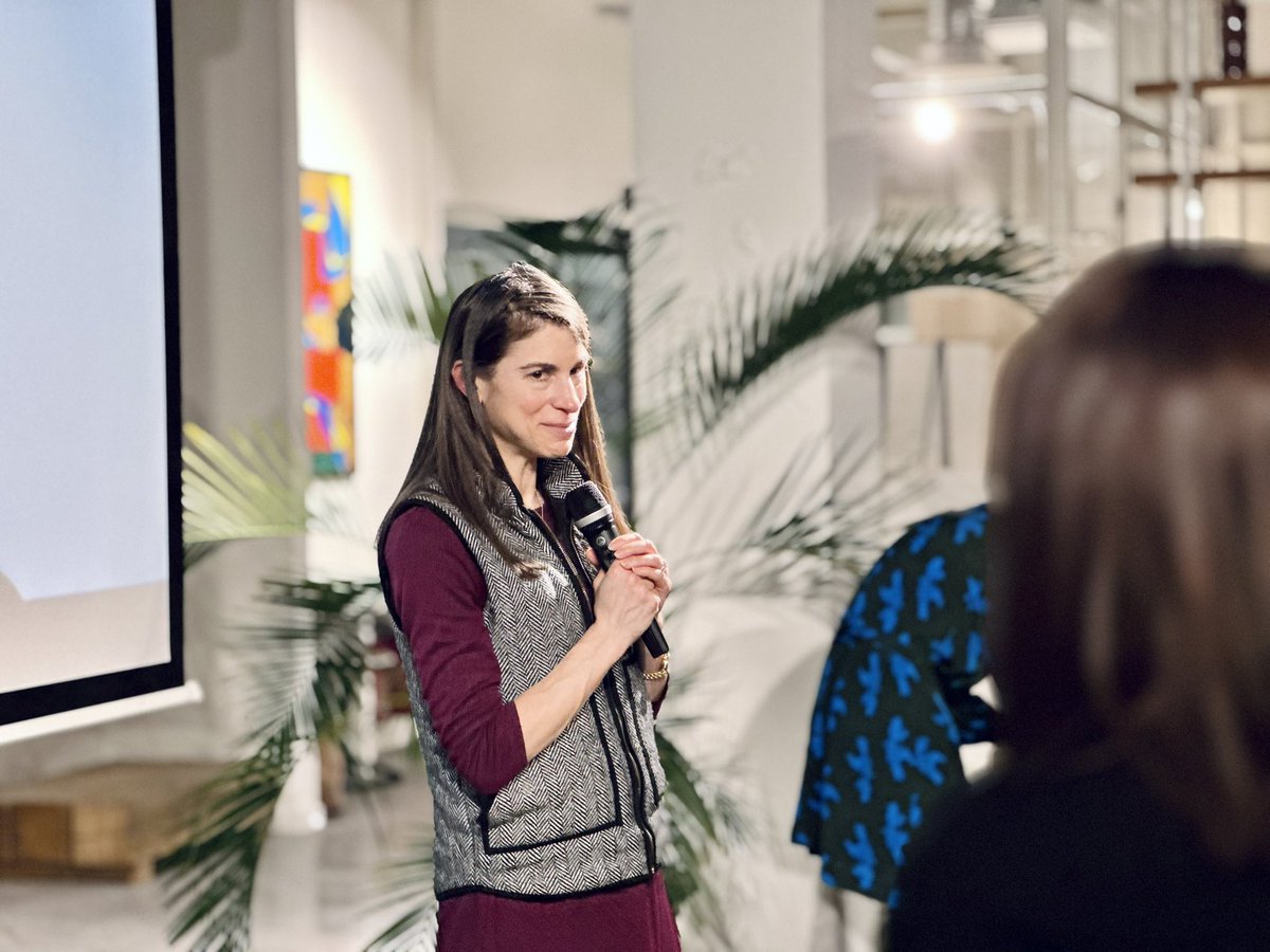 ASATT_EU's tweet photo. "Women in STEM are pioneers, creating a new frontier for themselves and for generations to come."
- Dr. Mae Jemison, Physician, Engineer, and Astronaut.
The Women In STEM fellowship is powered by @astrazeneca
•
#throwback #WISlaunch #womeninSTEM https://t.co/KVa5G9UqKv