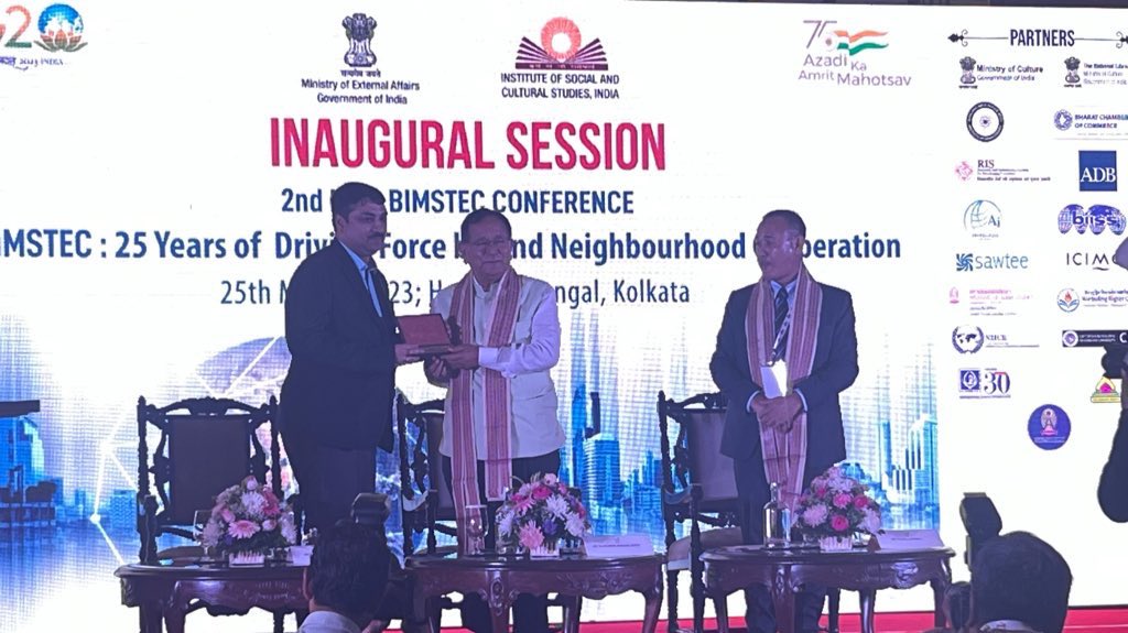 RanjanRajkuma11's tweet photo. Addressed the 2nd Conference on BIMSTEC: 25 Years of Driving Force behind Neighbourhood Cooperation organised by #ISCS and @MEAIndia. Emphasised the need for greater intra regional trade and connectivity integration.
#ActEast https://t.co/bg9u9BsY1V