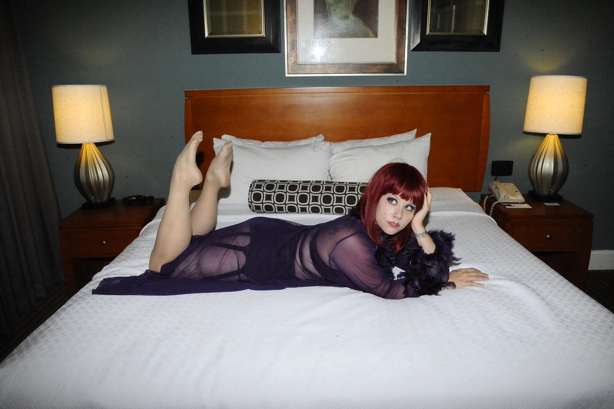 deannadeadly's tweet photo. https://t.co/TzIrpWolqD Lingerie, Stockings and Garter Belt in Bed 45 Images #stockings #garterbelt #pinup #redhead #stockingedfeet #feet #lingerie #braandpanty #braandpanties #sexy #retro #boudoir #legs #calves #curvy #calfmuscle #calfmusclefetish https://t.co/Jygi1uf9fA