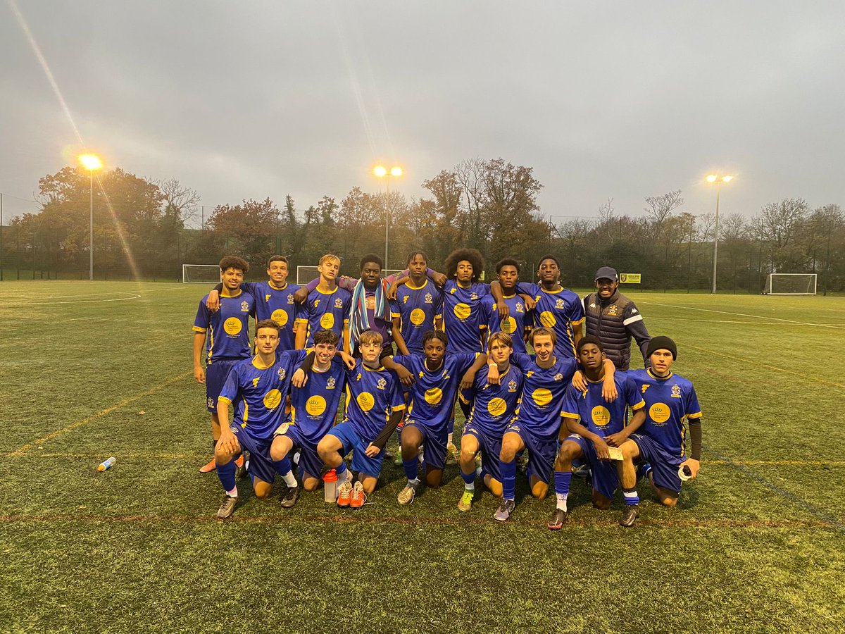 Romford FC tweet media