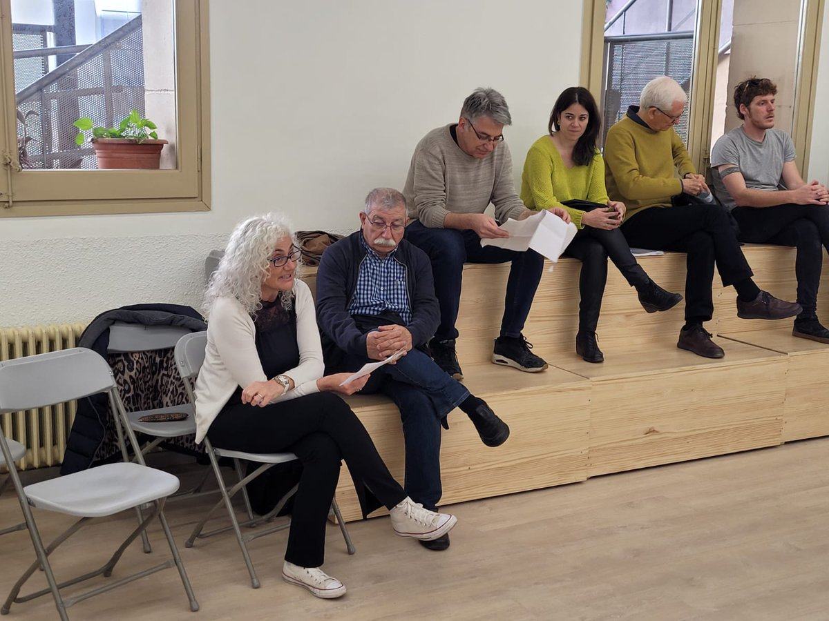 RosaSensat's tweet photo. A l’abril presentarem les conclusions amb una proposta de Full de ruta. Sheila González: “RS ha de ser un espai per reflexionar i compartir de manera conjunta i transversal sobre les crisis actuals. I donant una resposta constructiva, propositiva i esperançadora.” https://t.co/iLDrGtWfUb